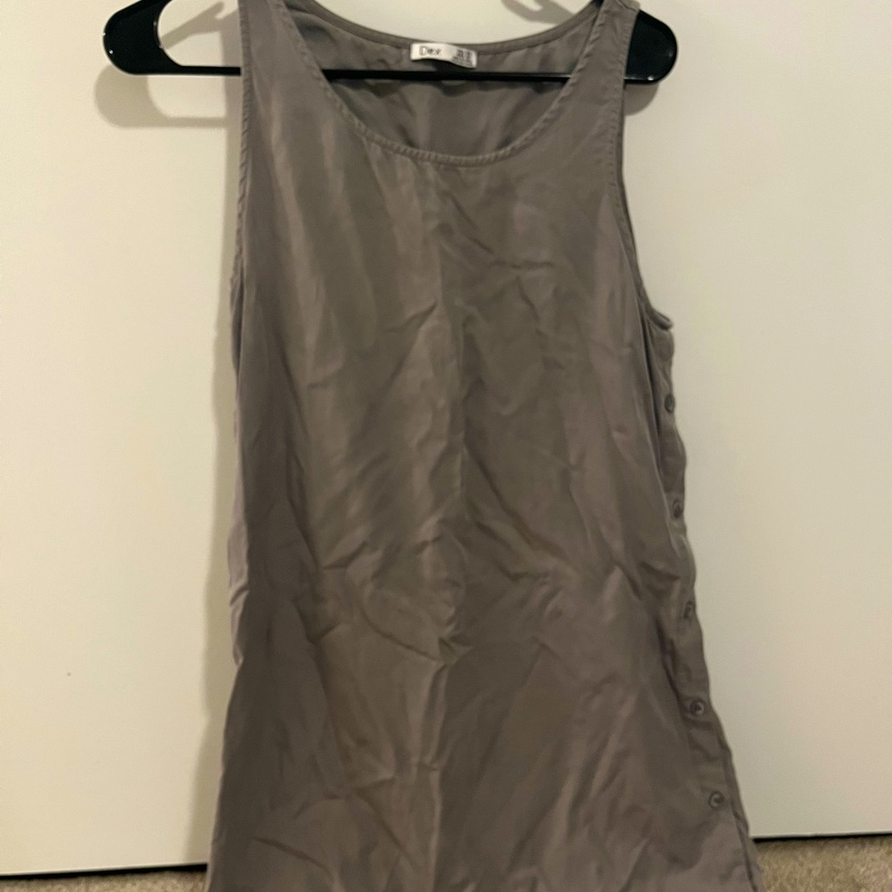 Ladies Size XS Dex Dress - Beautiful Material and Great Condition